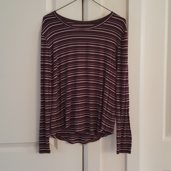 American Eagle Outfitters Tops - Soft & Sexy Womens Top
